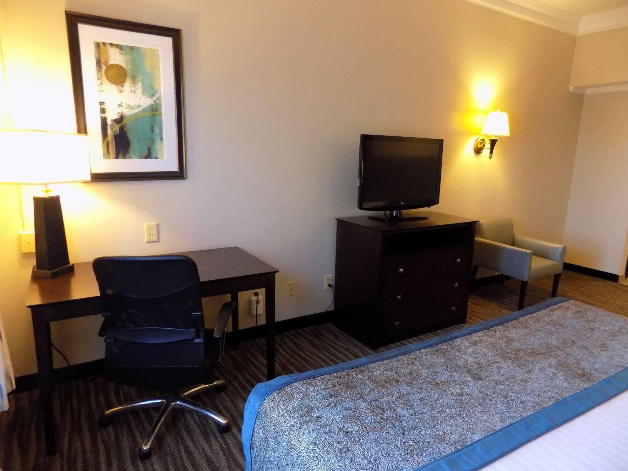 Best Western Augusta West Exterior foto
