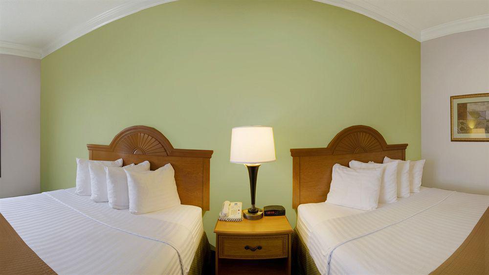 Best Western Augusta West Exterior foto